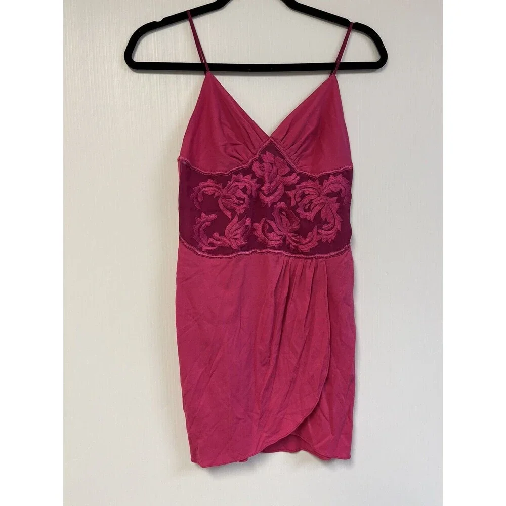 Vintage Victoria’s Secret Gold Label Hot Pink Embroidered Baroque Lace overlay P